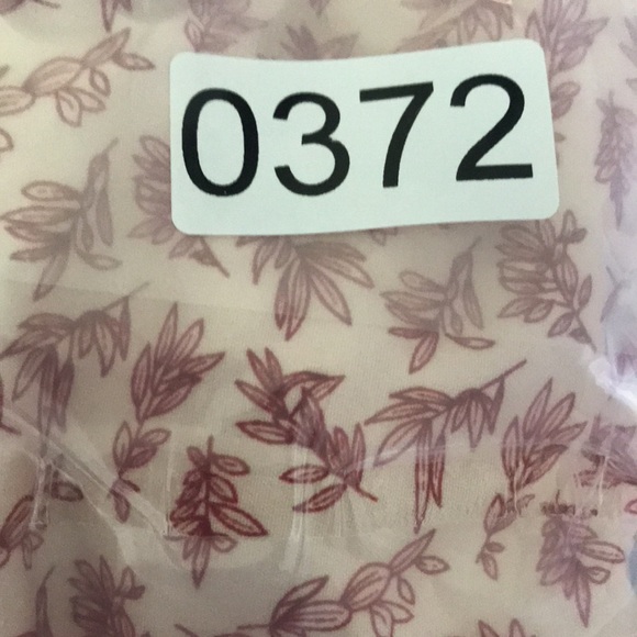 Bohemian Floral Embroidered Blouse Womens Medium Red Ivory Peasant Silky Top - Picture 9 of 9